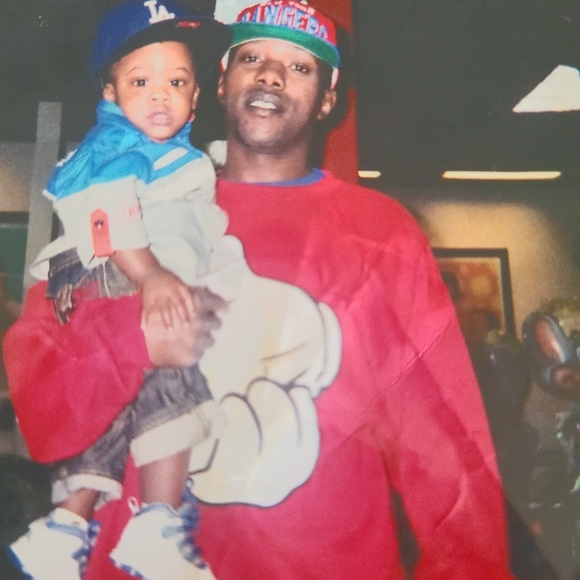 Meet your Posher, Kenneth - Picture 1 of 1